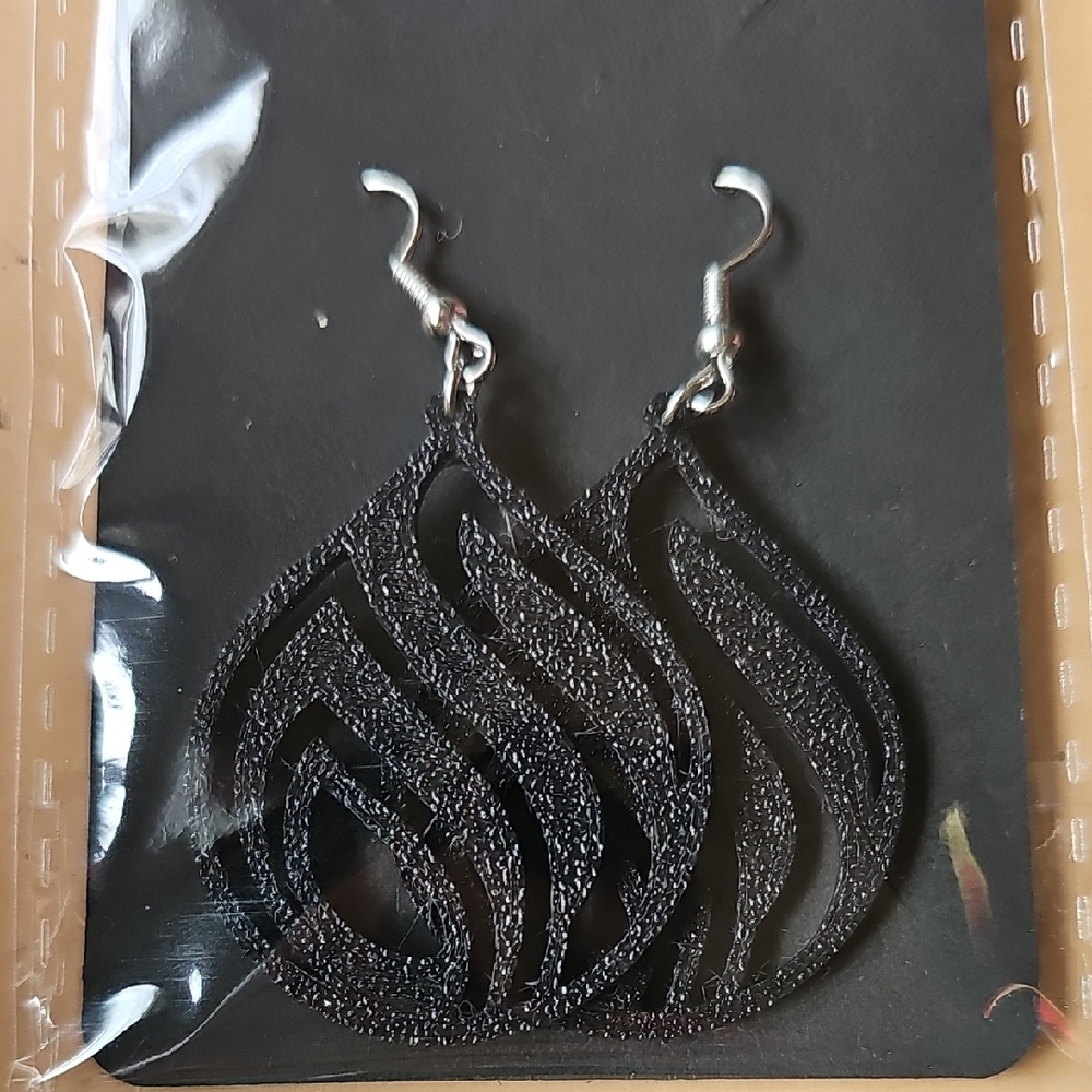 Elegant Black Teardrop Earrings